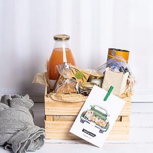 ארגז ליולדת - מארז דרומי מהדרום והעוטף עם מוצרי מאפה , פירות ומוצרים איכותיים.