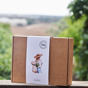 מארז זמן דרום - תוצרת מקומית איכותית מהדרום והעוטף עם שמן זית , דבש , ריבות ומוצרים בעבודת יד .