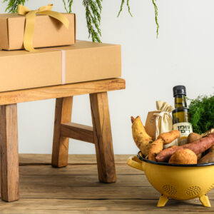 מארז על לביבות ולבבות - תוצרת מקומית מהדרום והעוטף , מוצרי חקלאות