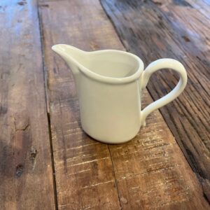 חלבון קרמיקה לבנה